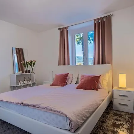 Prázdninový dům Vicolo Dei Fiori *